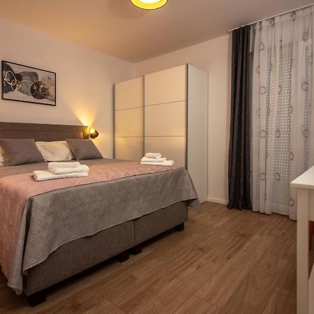 Апартаменты Bura2 , With Private Parking In The Garage Сплит Экстерьер фото