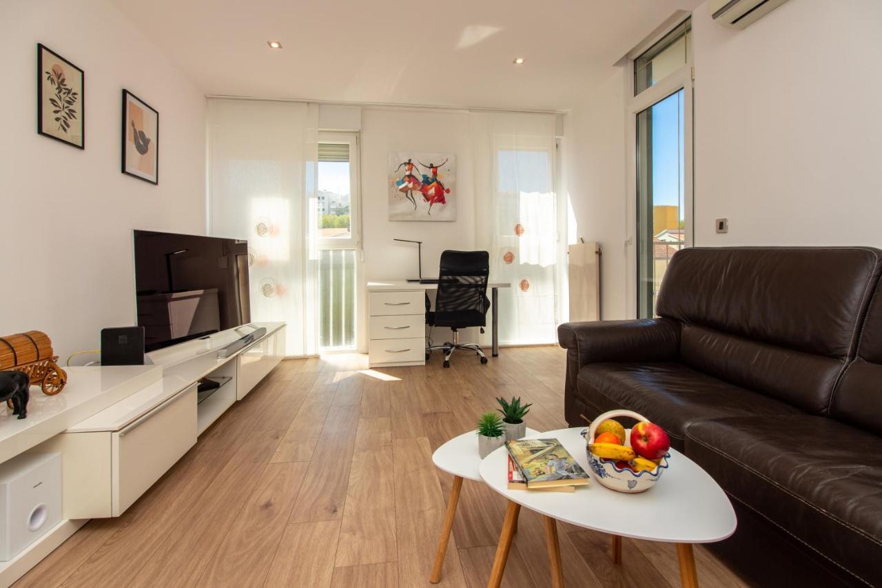Апартаменты Bura2 , With Private Parking In The Garage Сплит Экстерьер фото